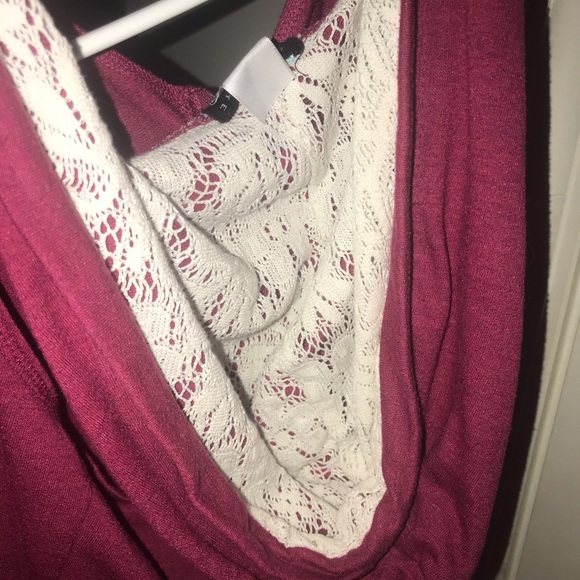 Hoodie Vest - Picture 2 of 2